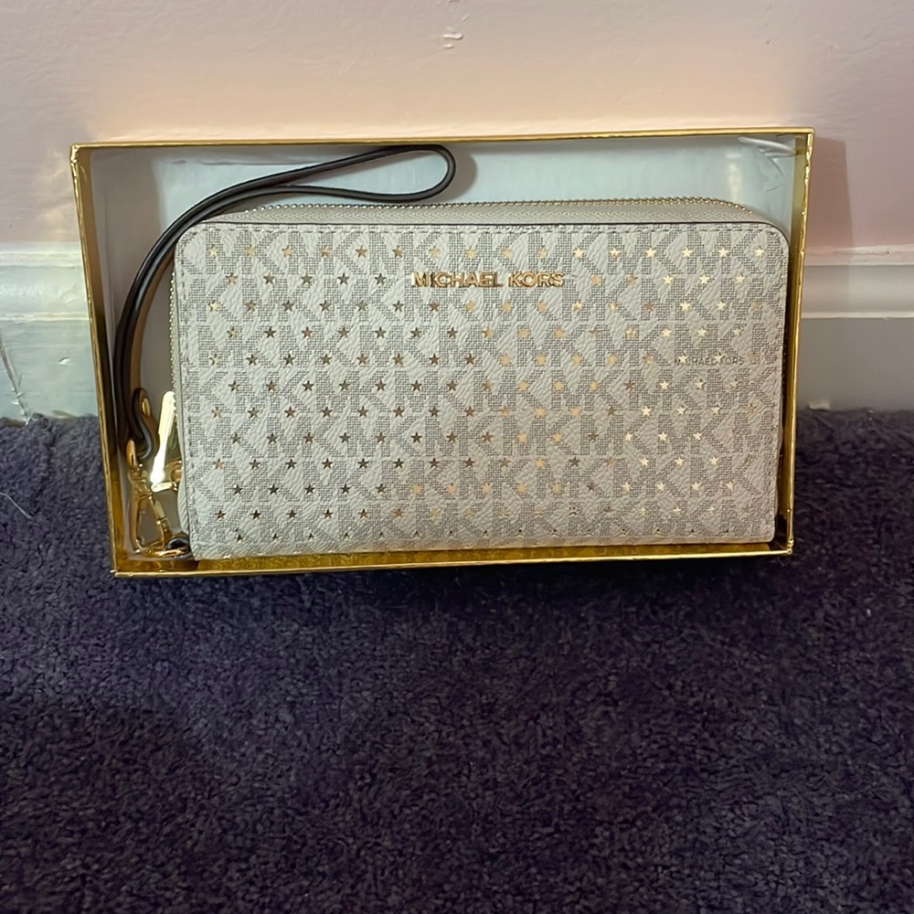 Brand new Michael kors wristlet